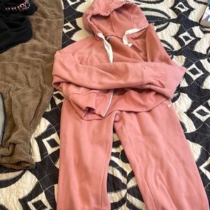 Pink fashion nova sweat suit, only worn once